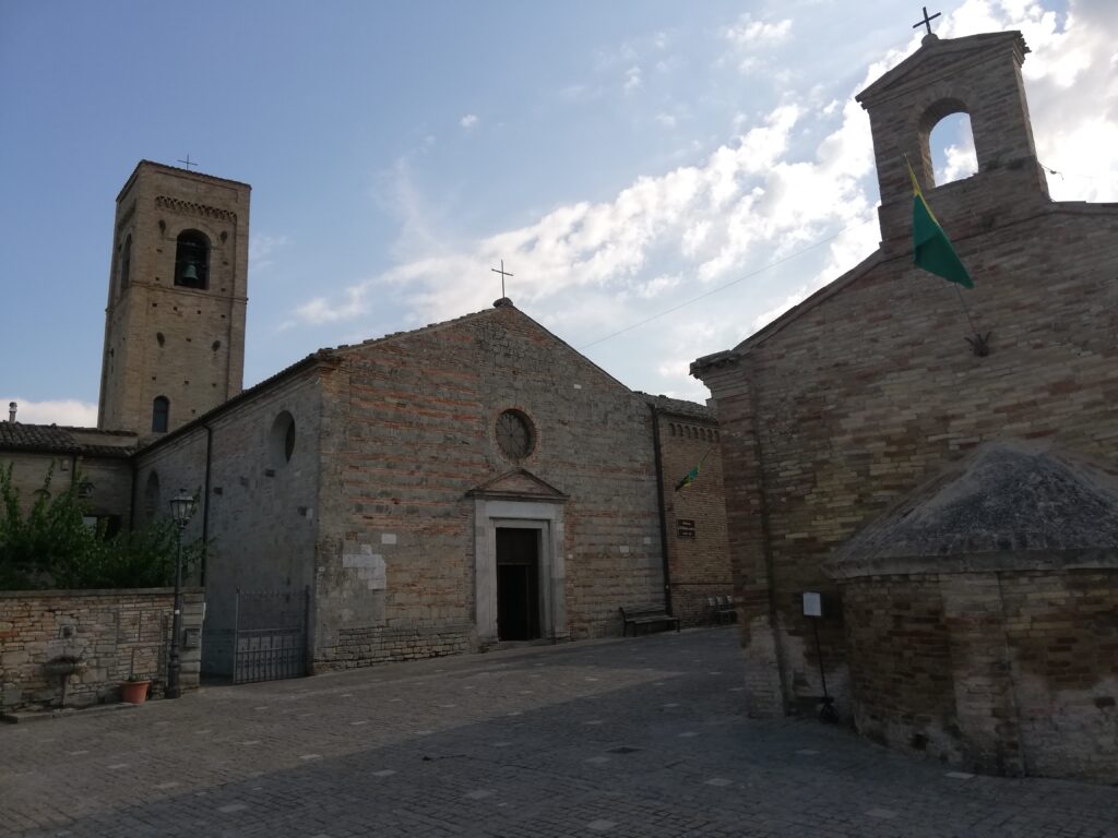 La chiesa di torre di palme